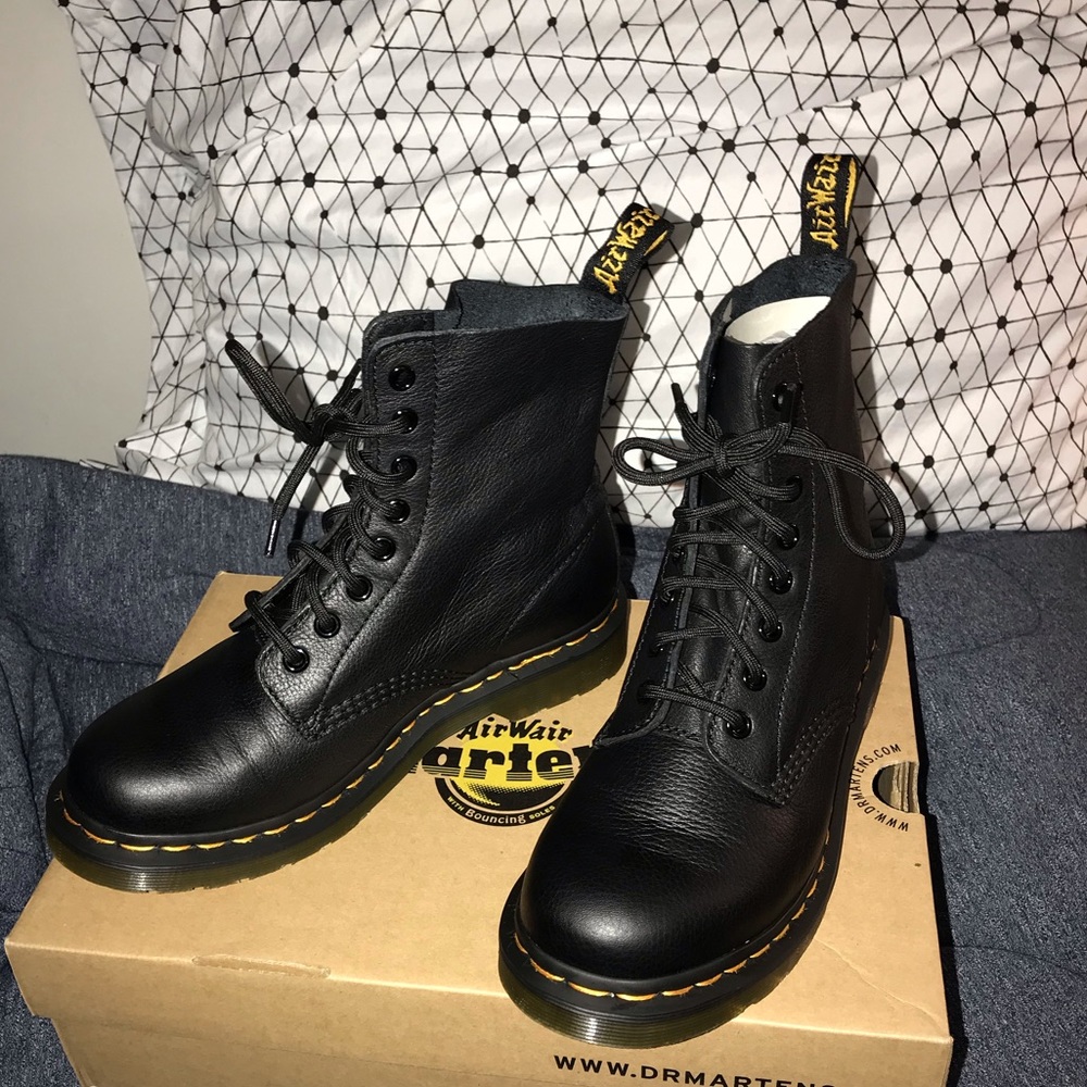 New Black Pascal Dr. Martens